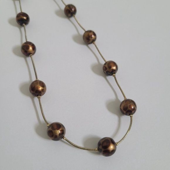 Bead Animal Patterned Necklace - Picture 4 of 10